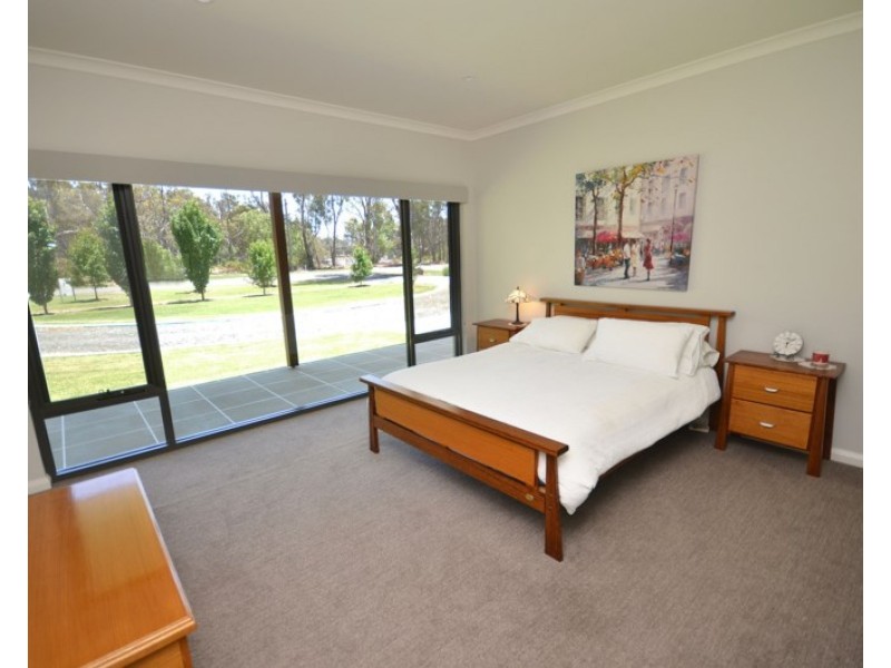 44 River Avenue, Echuca VIC 3564