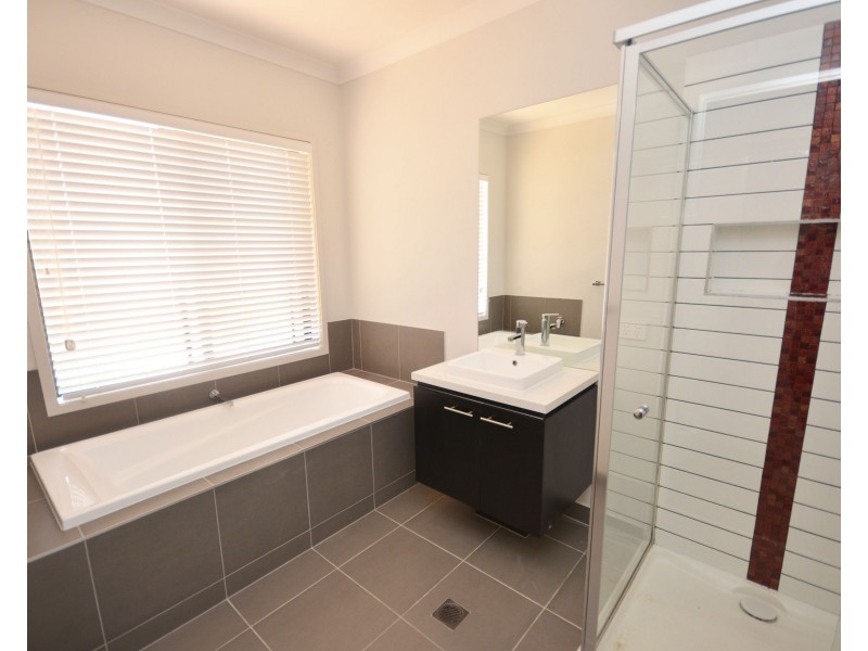 5 Durif Drive, Moama NSW 2731