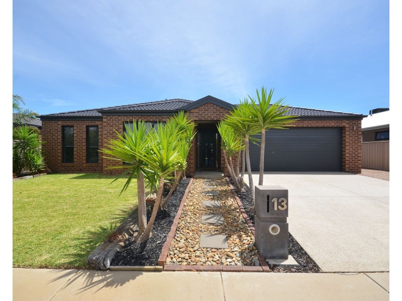 13 Howell Drive, Echuca VIC 3564