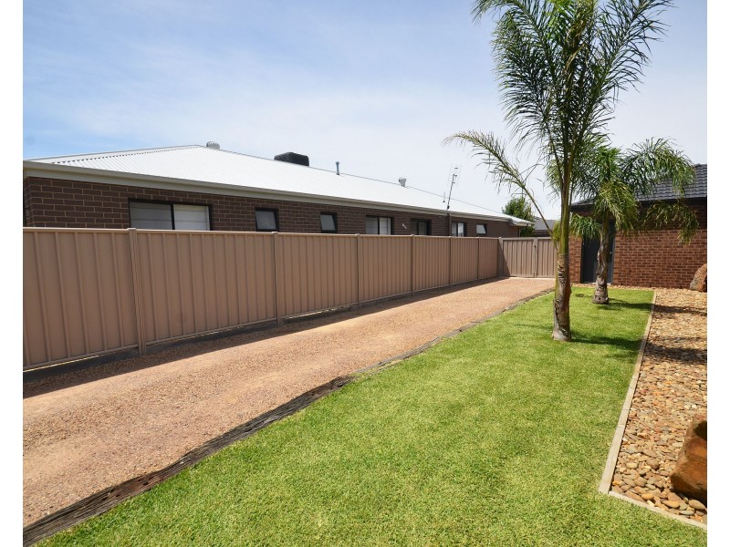 13 Howell Drive, Echuca VIC 3564