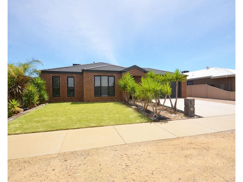 13 Howell Drive, Echuca VIC 3564