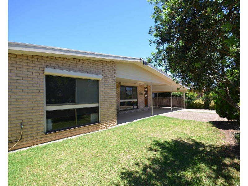 17 Crossen Street, Echuca VIC 3564