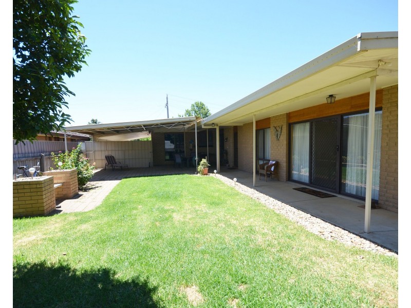 17 Crossen Street, Echuca VIC 3564