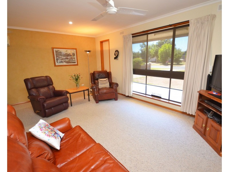 17 Crossen Street, Echuca VIC 3564