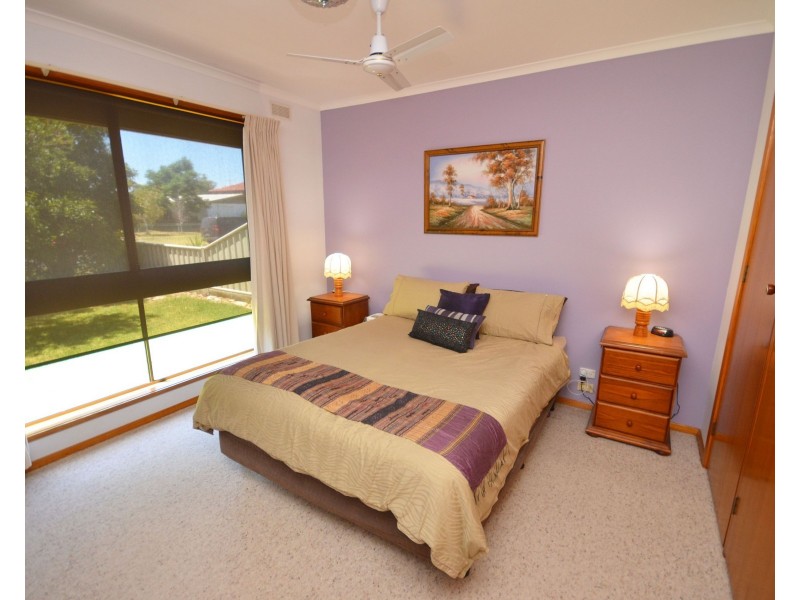 17 Crossen Street, Echuca VIC 3564