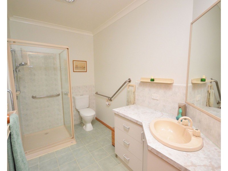 17 Crossen Street, Echuca VIC 3564