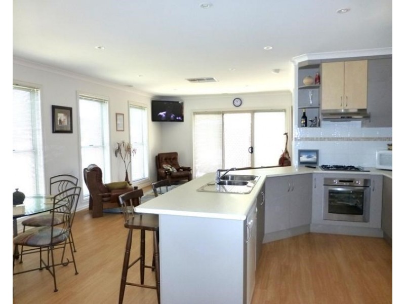 8 South Street, Echuca VIC 3564