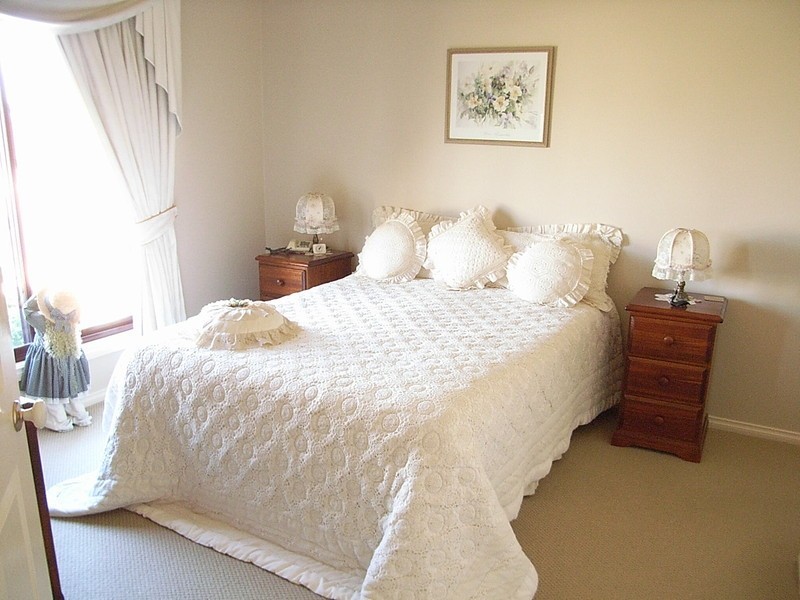 34 Genevieve Avenue, Echuca VIC 3564