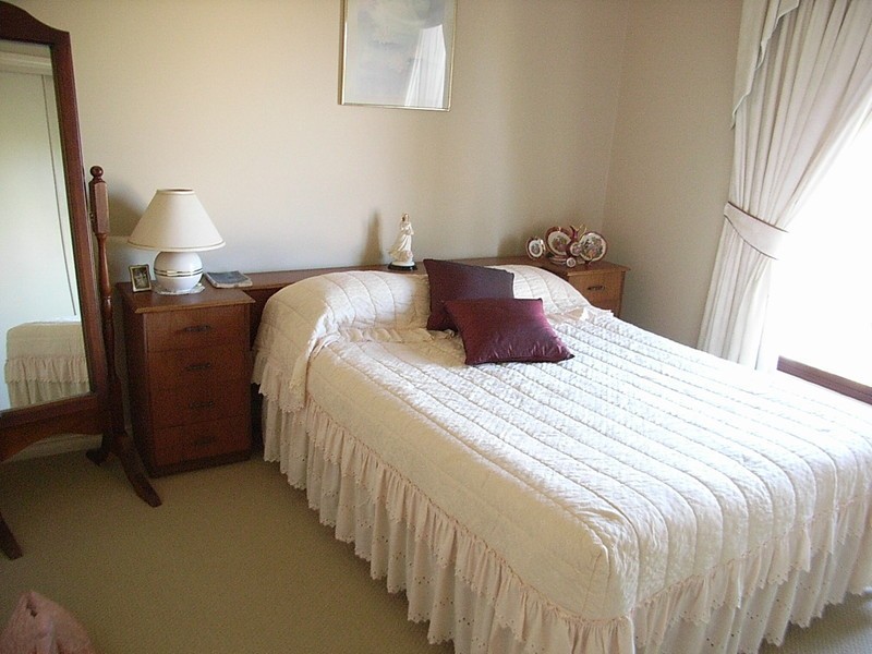 34 Genevieve Avenue, Echuca VIC 3564