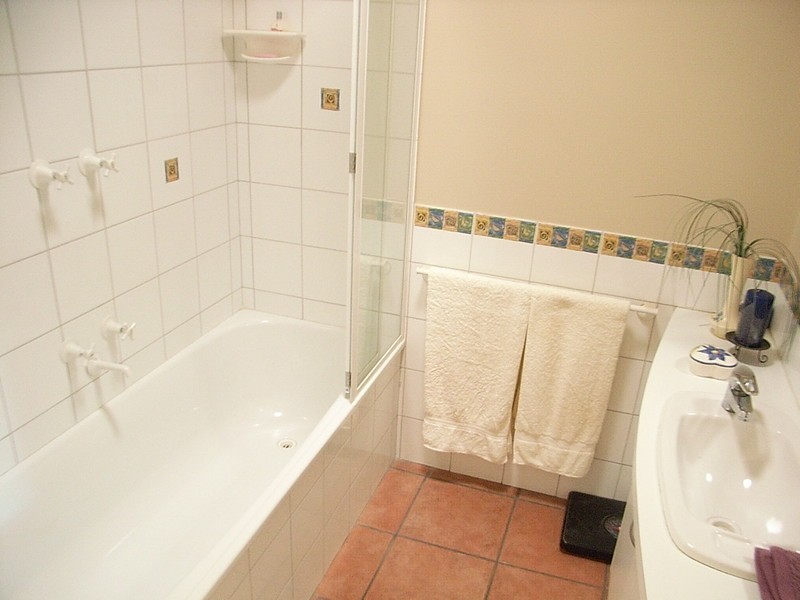 34 Genevieve Avenue, Echuca VIC 3564