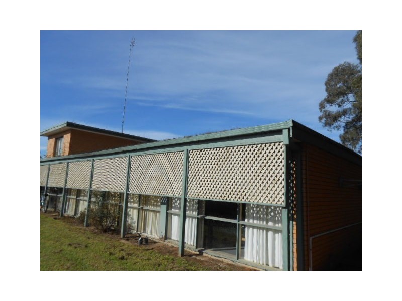 1/305 Ogilvie Avenue, Echuca VIC 3564