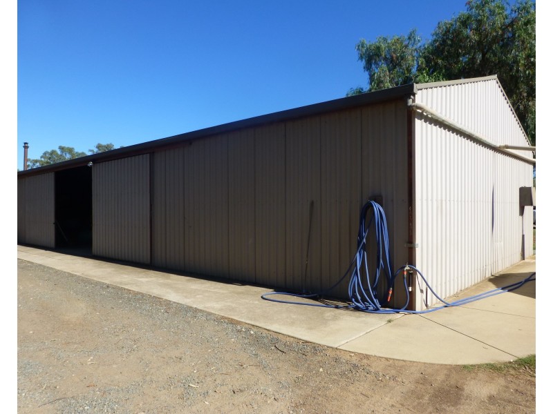 172 Bangerang Road, Echuca VIC 3564