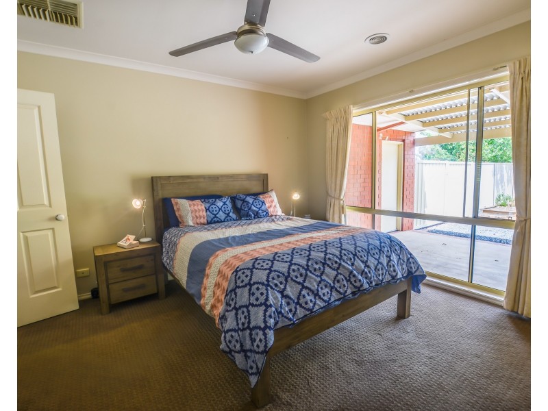 17 Wharparilla Drive, Echuca VIC 3564