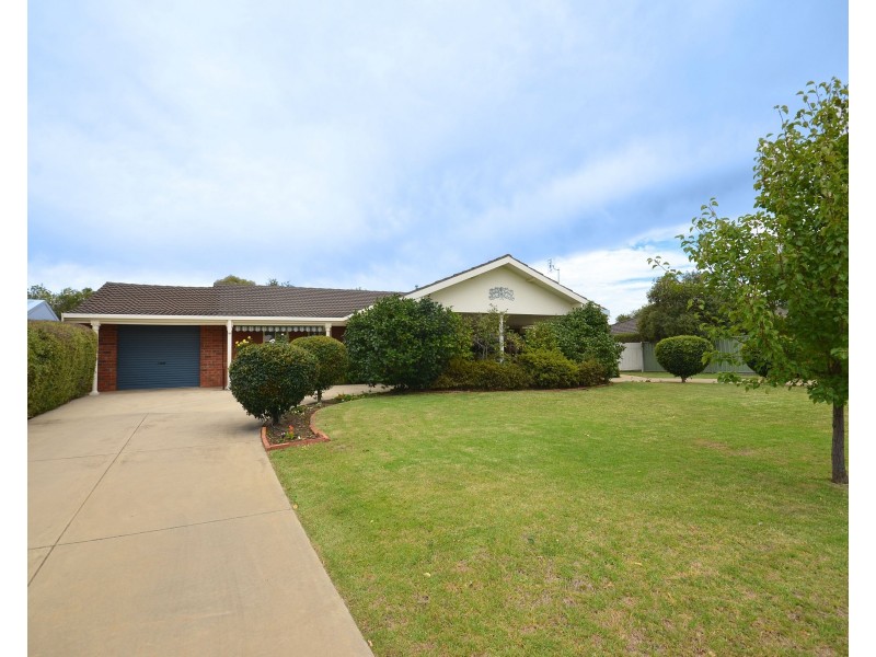 4 Lawson Drive, Moama NSW 2731