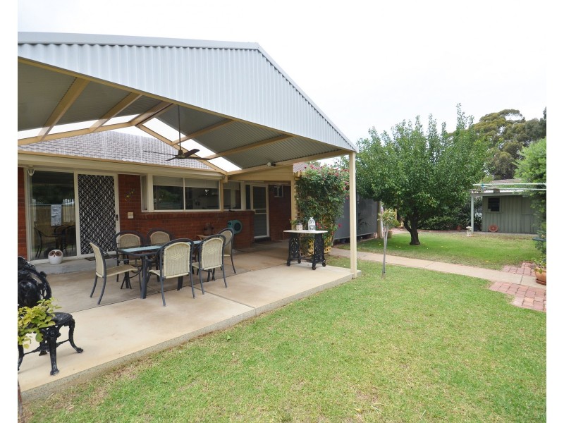 4 Lawson Drive, Moama NSW 2731