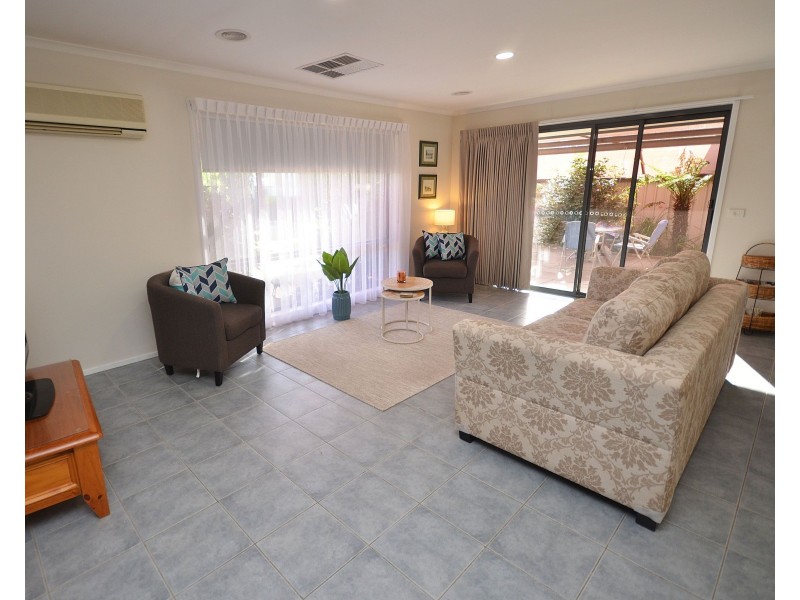 9 McLaren Drive, Moama NSW 2731