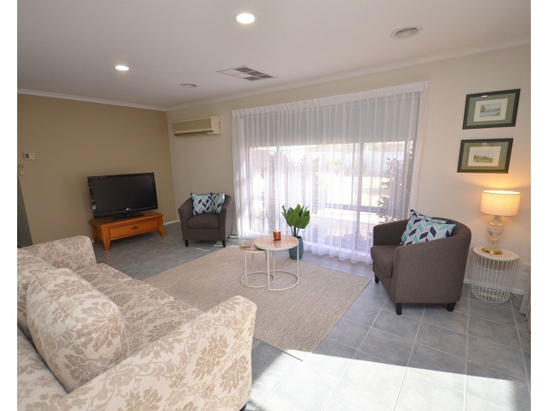 9 McLaren Drive, Moama NSW 2731