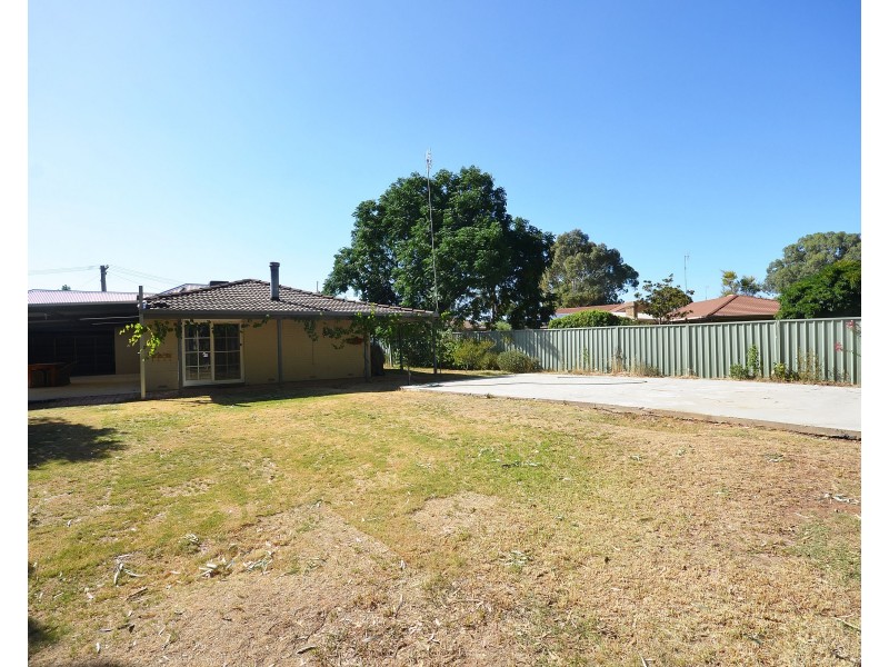 50 Rutley Crescent, Echuca VIC 3564
