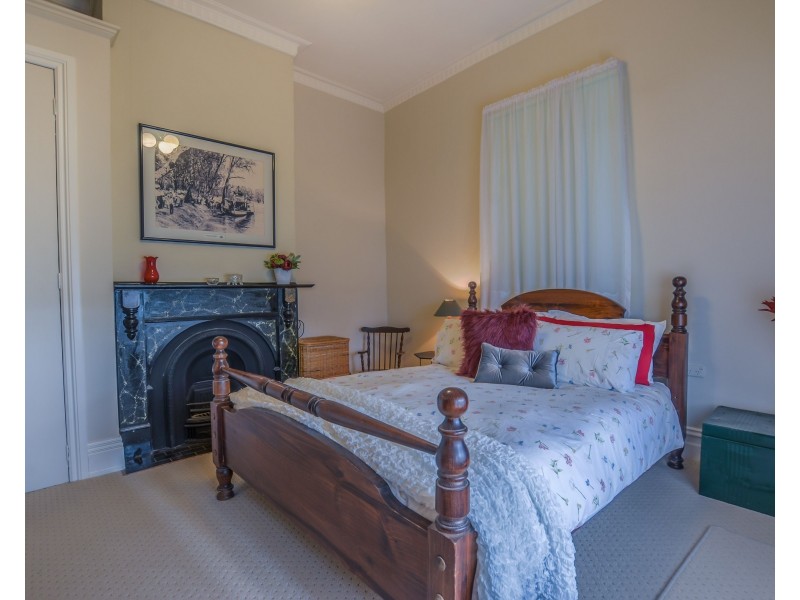 383 High Street, Echuca VIC 3564