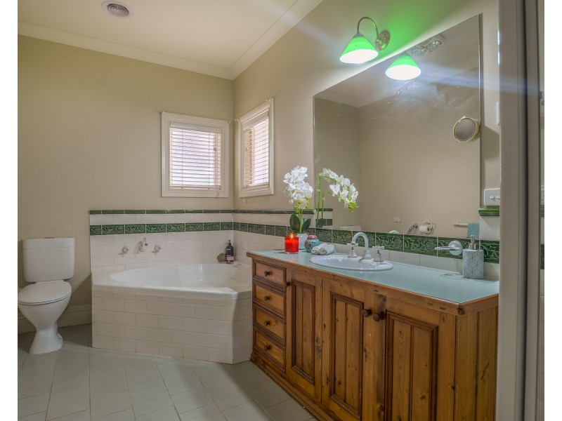 383 High Street, Echuca VIC 3564