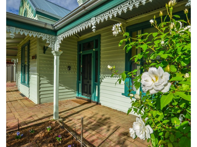 383 High Street, Echuca VIC 3564