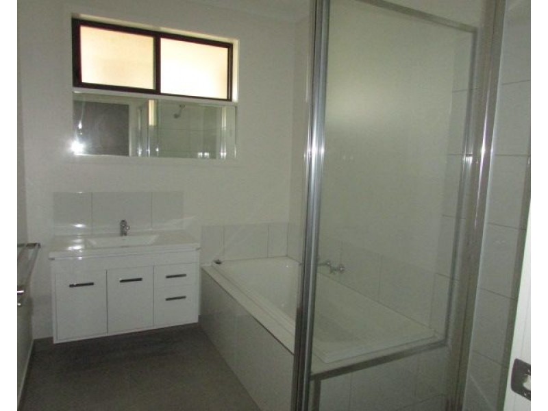 3 Regent Street, Moama NSW 2731