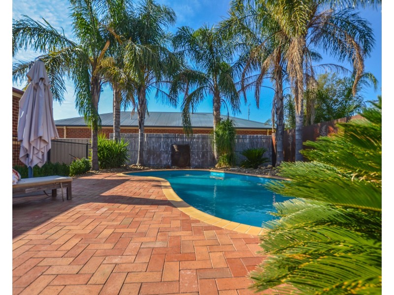 2 Parkview Drive, Echuca VIC 3564