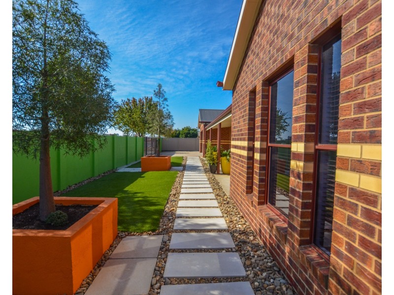 2 Parkview Drive, Echuca VIC 3564