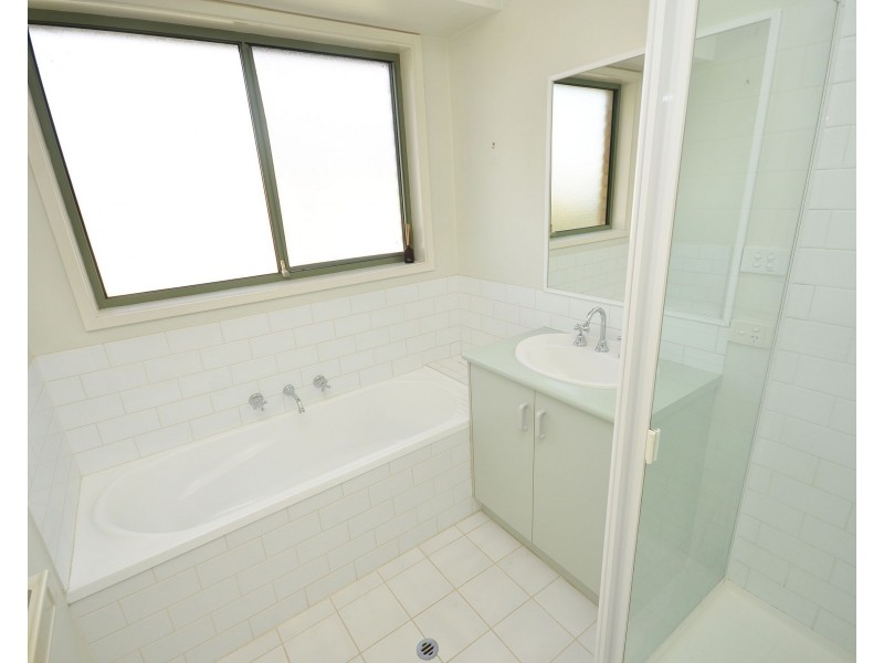 2/16 McLaren Drive, Moama NSW 2731