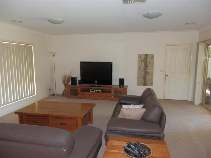 2 Christina Court, Moama NSW 2731