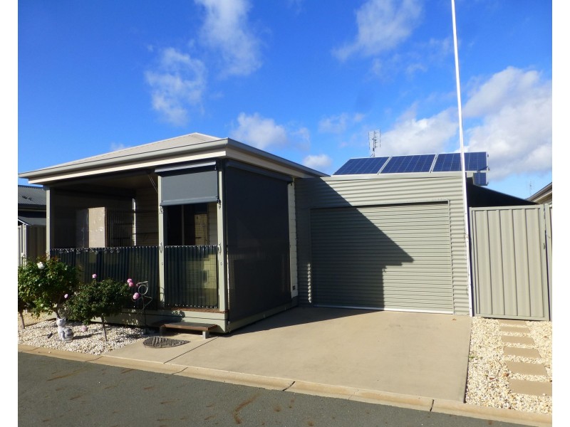 Unit 18, 6573 Northern Highway (Sun River Home Park), Echuca VIC 3564