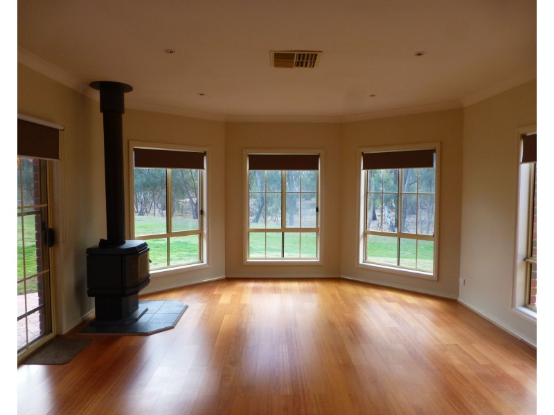 16 Murray Bank Drive, Echuca VIC 3564