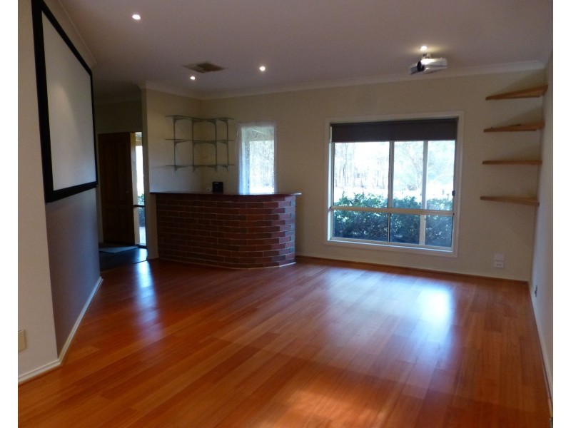 16 Murray Bank Drive, Echuca VIC 3564