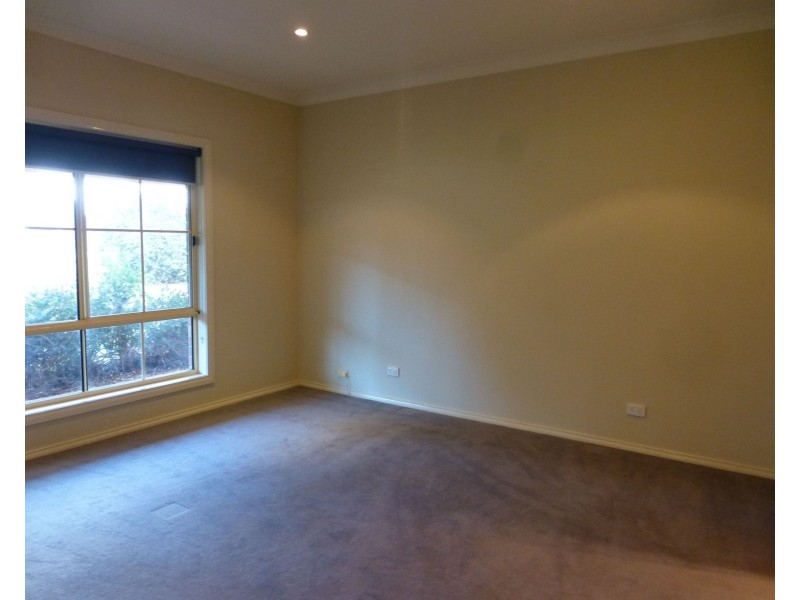 16 Murray Bank Drive, Echuca VIC 3564