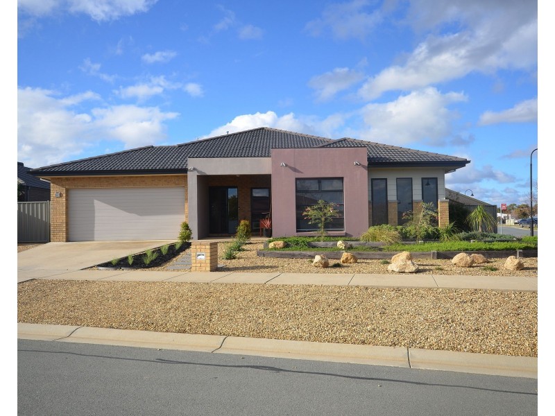 13 Yeovil Court, Echuca VIC 3564