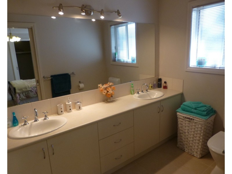 36 Glencoe Boulevard, Moama NSW 2731