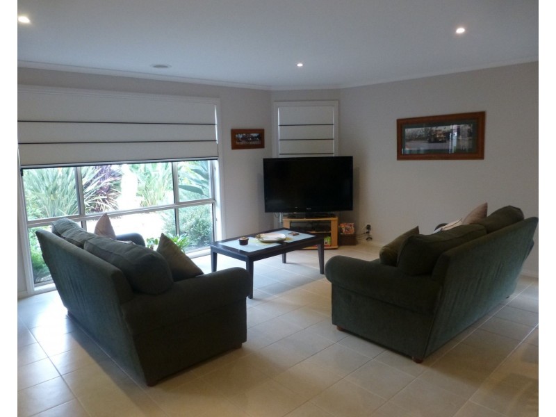 36 Glencoe Boulevard, Moama NSW 2731