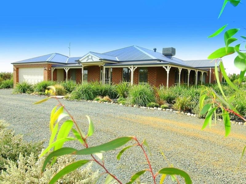 36 Chelsworth Drive, Echuca VIC 3564
