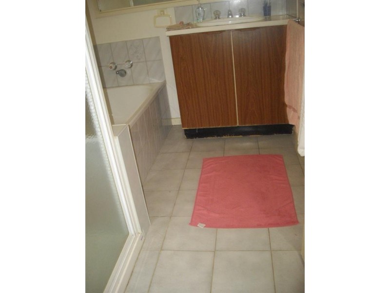 76 Crossen Street, Echuca VIC 3564