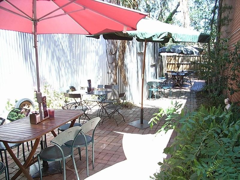 Brownz Cafe, 591 High Street, Echuca VIC 3564