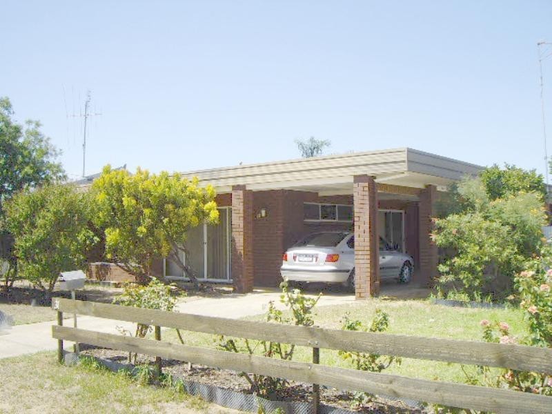 31 Regent Street, Moama NSW 2731