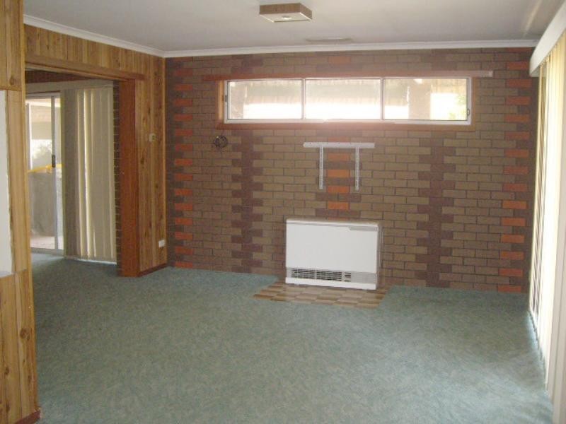 31 Regent Street, Moama NSW 2731