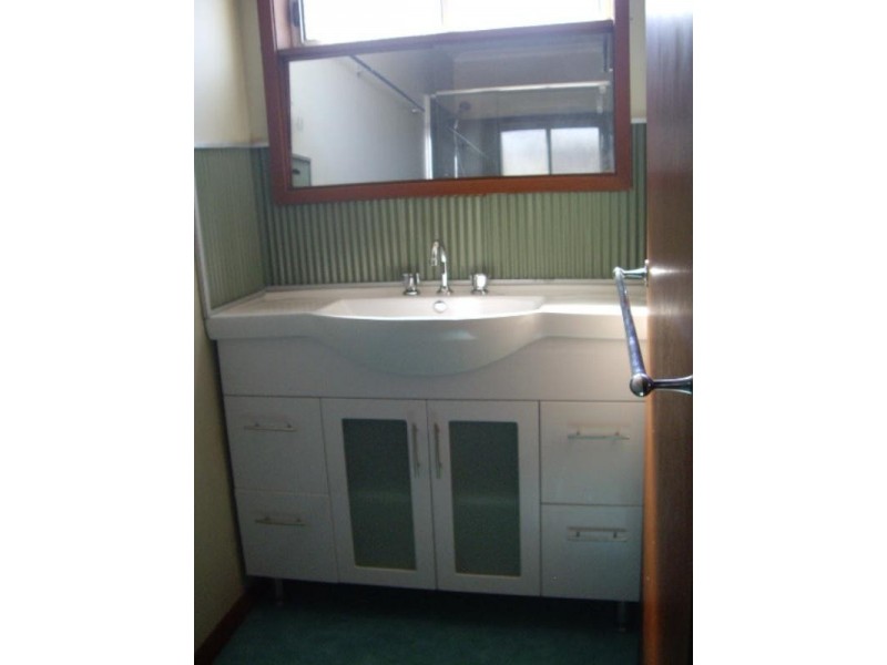 31 Regent Street, Moama NSW 2731