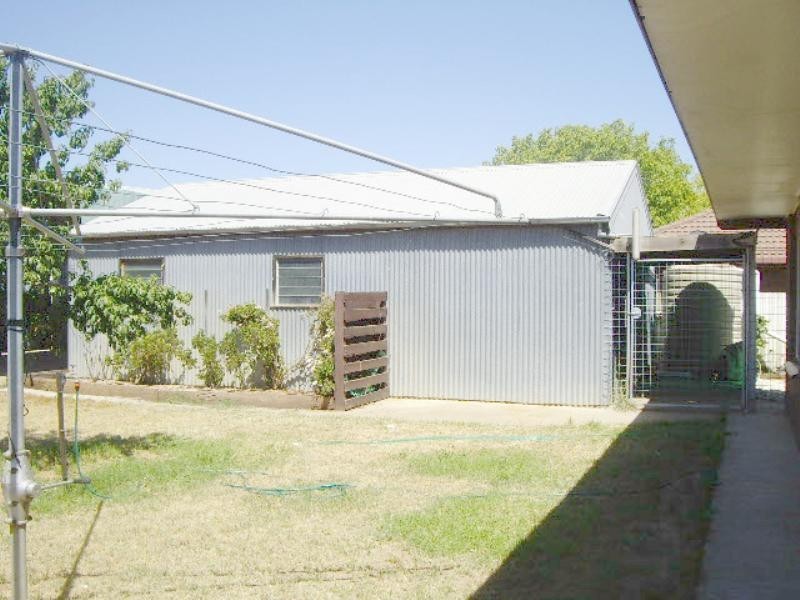 31 Regent Street, Moama NSW 2731