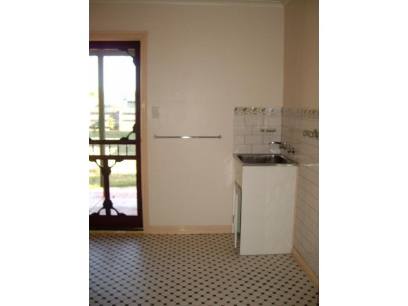 14 Dawson Street, Rochester VIC 3561