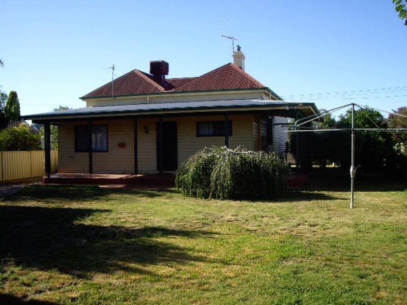 14 Dawson Street, Rochester VIC 3561