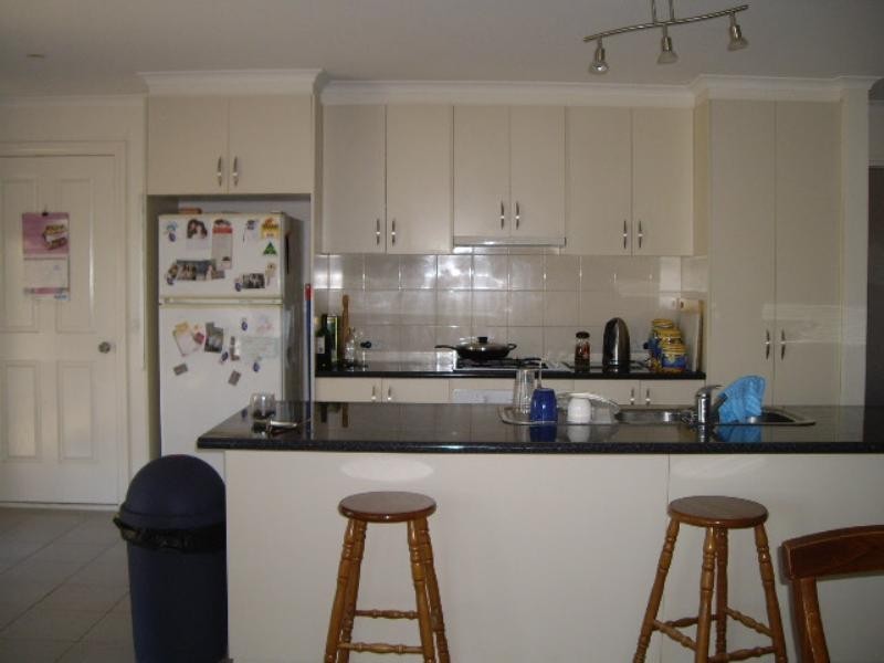 6 Yeovil Court, Echuca VIC 3564