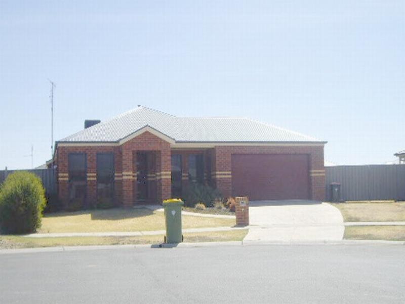 6 Yeovil Court, Echuca VIC 3564