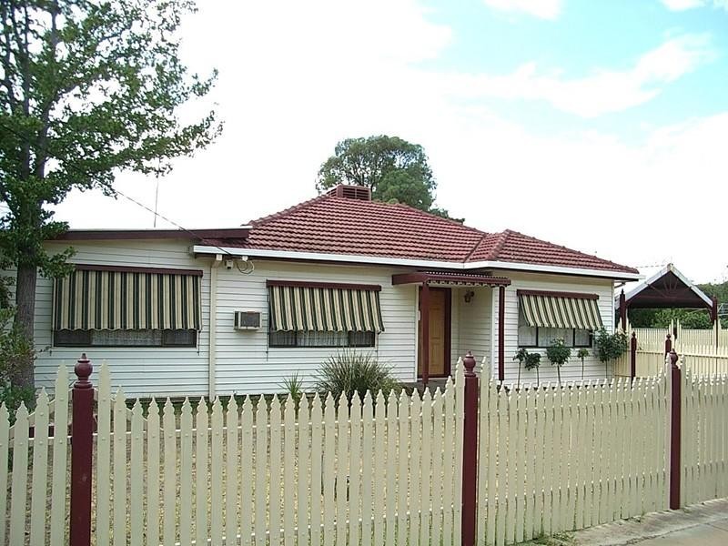 66 Sturt Street, Echuca VIC 3564