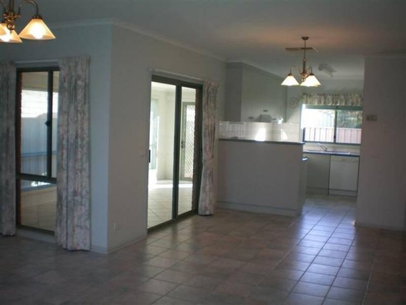 10/2 Jacana Avenue, Moama NSW 2731